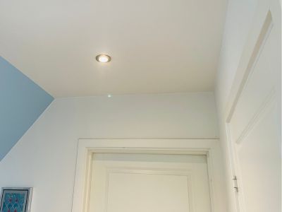 Renovering af bolig med opsætning af gipsloft